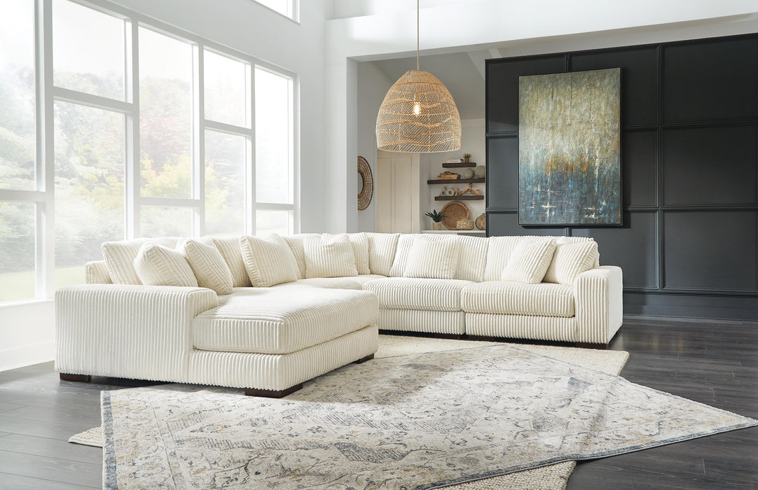 Lindyn Sectional with Chaise - Ogle Furniture (TN)