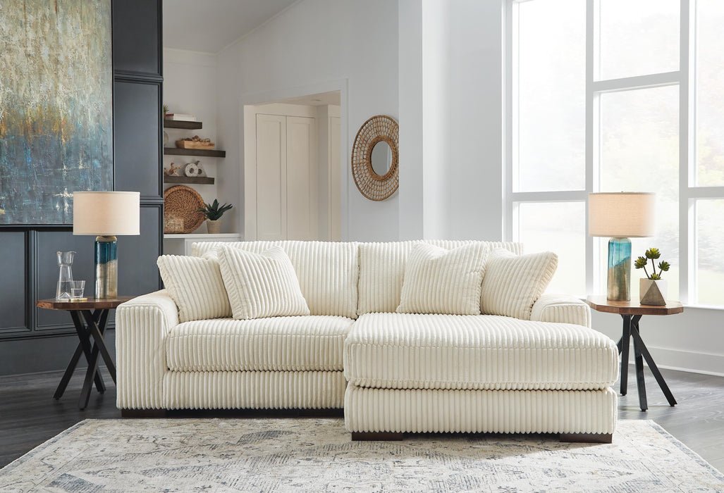 Lindyn Sectional with Chaise - Ogle Furniture (TN)