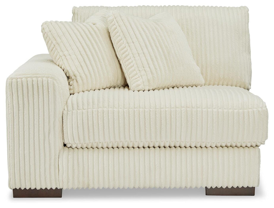 Lindyn Sectional with Chaise - Ogle Furniture (TN)