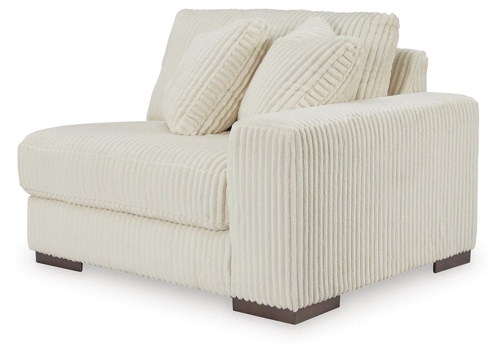 Lindyn Sectional with Chaise - Ogle Furniture (TN)