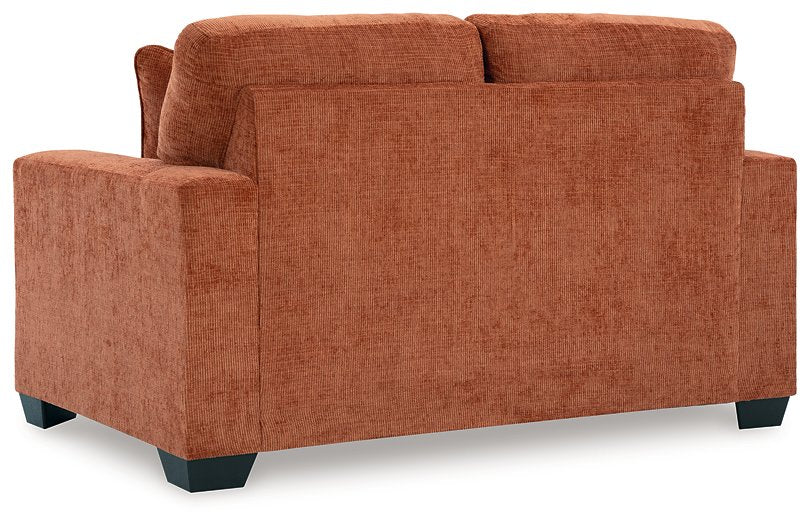 Aviemore Loveseat