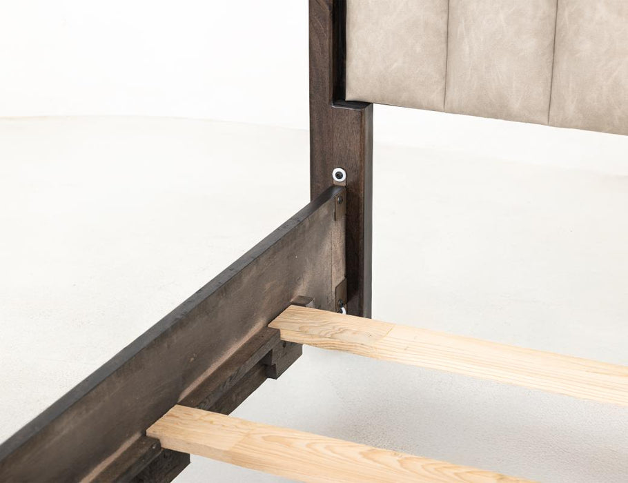 Upholstered Mezquite II, Eastern King Bed - Ogle Furniture (TN)