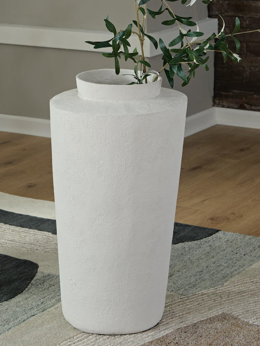 Flurinworth Vase - Ogle Furniture (TN)