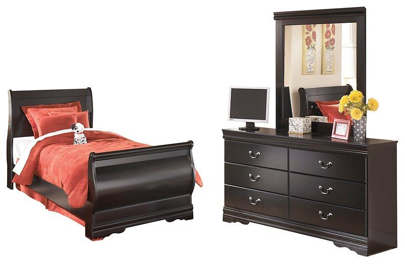 Huey Vineyard Bedroom Set - Ogle Furniture (TN)