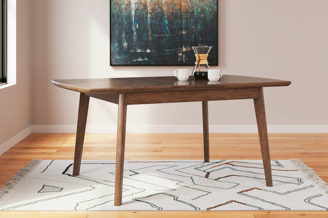 Lyncott Dining Room Set - Ogle Furniture (TN)