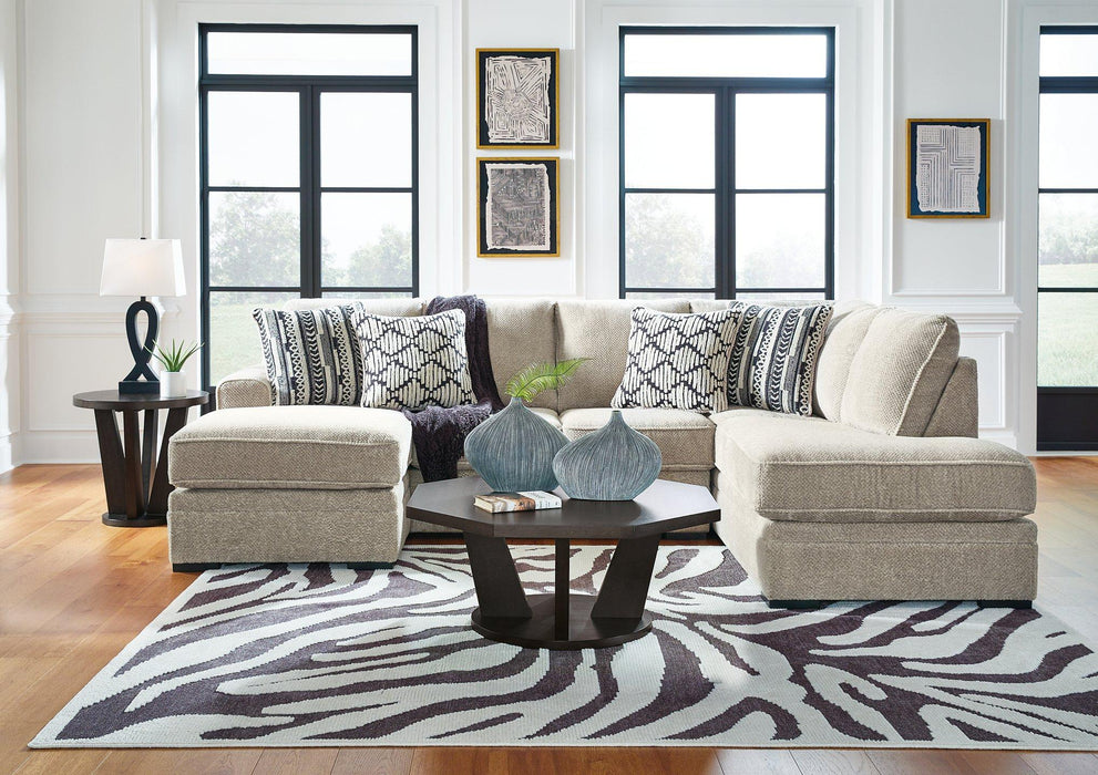 Calnita Sectional with Chaise - Ogle Furniture (TN)