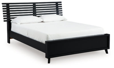 Danziar Slat Bed - Ogle Furniture (TN)
