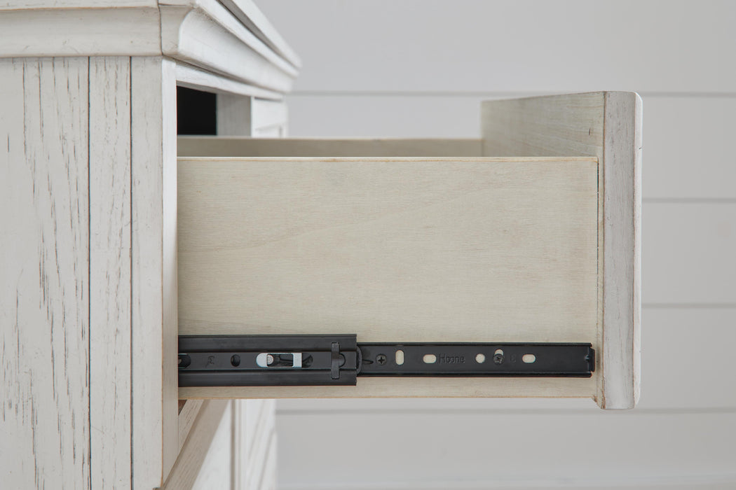 Robbinsdale Bedroom Set - Ogle Furniture (TN)