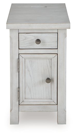 Robbinsdale Chairside End Table - Ogle Furniture (TN)